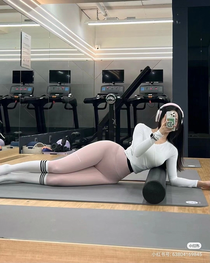 hình ảnh gái tập gym khoe dáng 