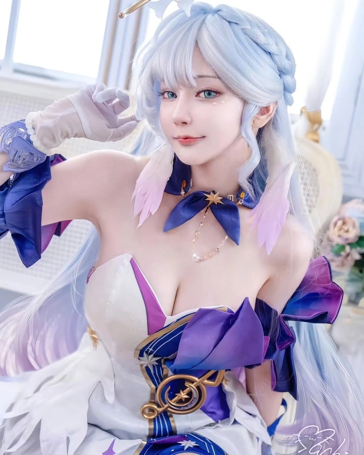 hình gái xinh cosplay liên quân tại sự kiện game 