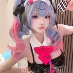 ảnh gái xinh cosplay anime tóc bạch kim cực ngầu