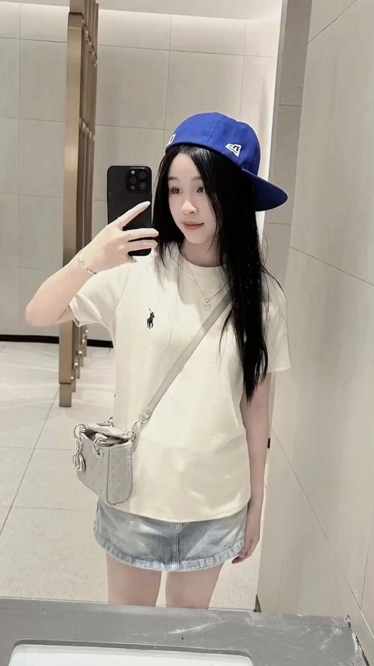 hình ảnh gái xinh dễ thương đang cười 