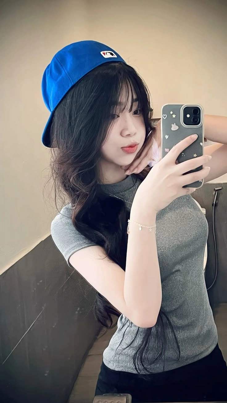 ảnh gái xinh cute dễ thương đeo kính 