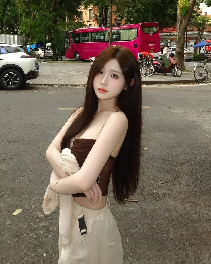 hình nền gái xinh 4k ngoài trời 