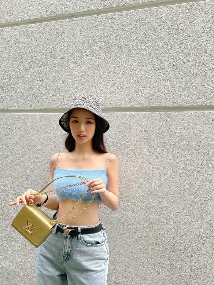 Amee phong dáng sexy nhẹ đầy nữ tính