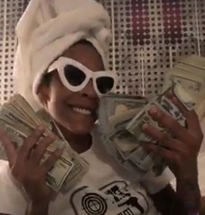 Các ảnh meme về tiền hài