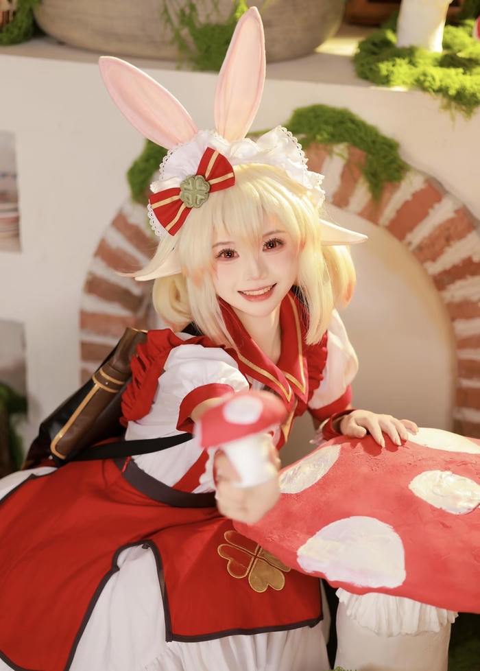 Cosplay anime dễ thương tươi sáng