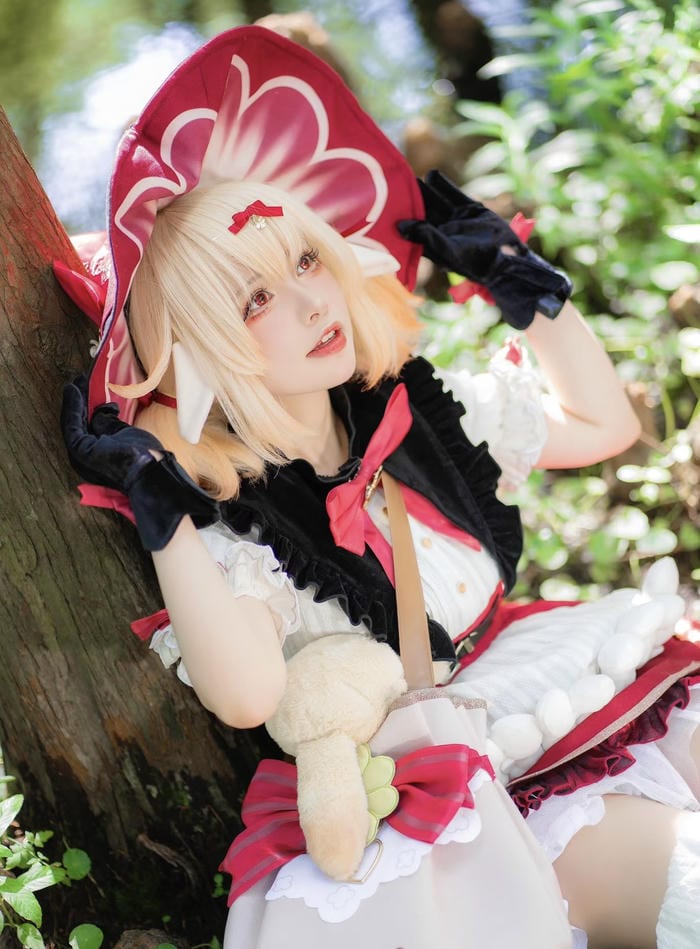 Cosplay cute phối phụ kiện tóc dễ thương