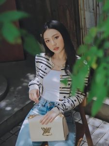 Hình ảnh Amee sexy diện mạo cuốn cực đẹp