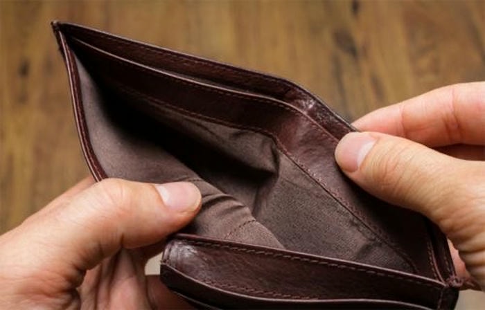 Hình ảnh meme ví rỗng vui nhộn