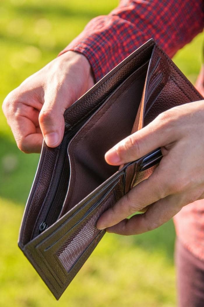 Hình ảnh ví rỗng troll nhẹ