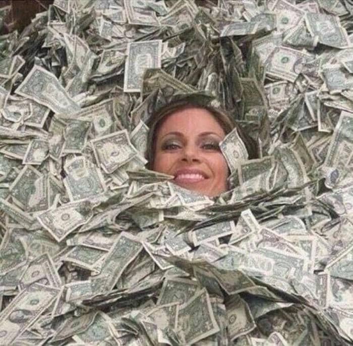 Những ảnh meme tiền dí dỏm