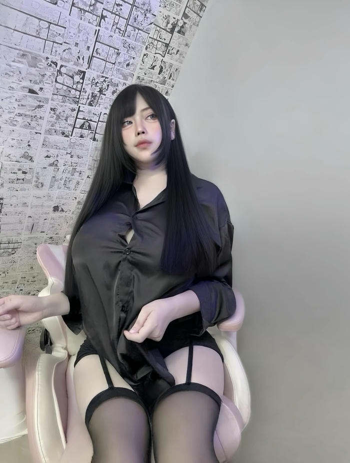 ảnh Pi Tiên gợi cảm ngoài đời thật