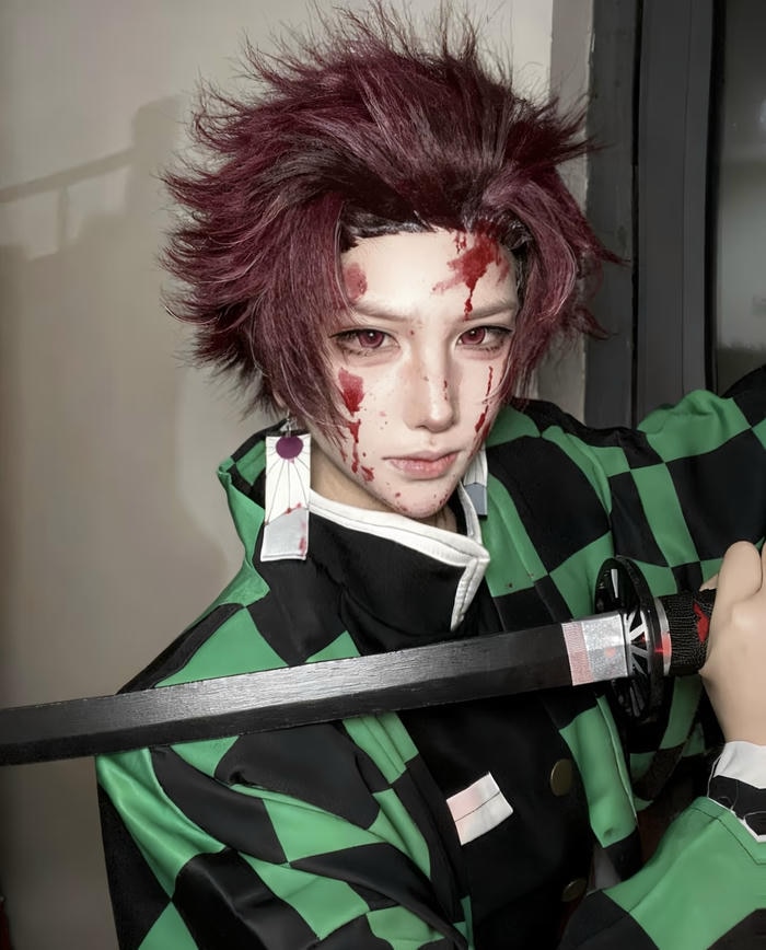 ảnh cosplay anime nam thần thái