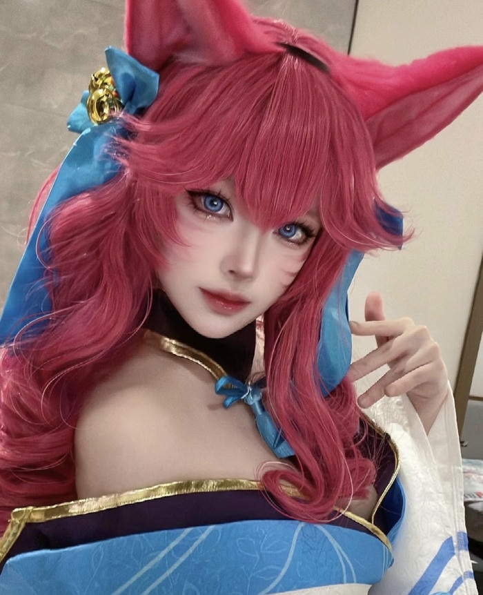 ảnh cosplay anime nữ trong trang phục đặc biệt