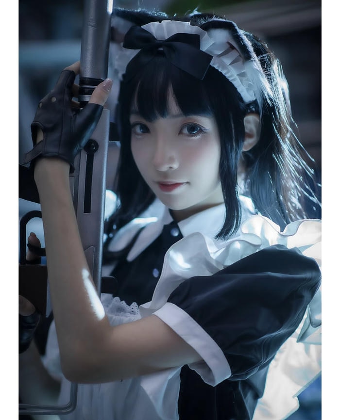 ảnh cosplay hầu gái ngầu lạnh