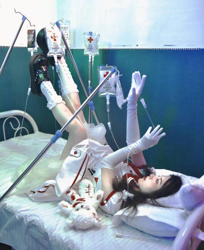 ảnh cosplay y tá ngộ nghĩnh