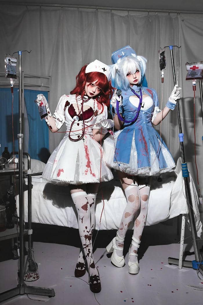 ảnh cosplay y tá nổi bật