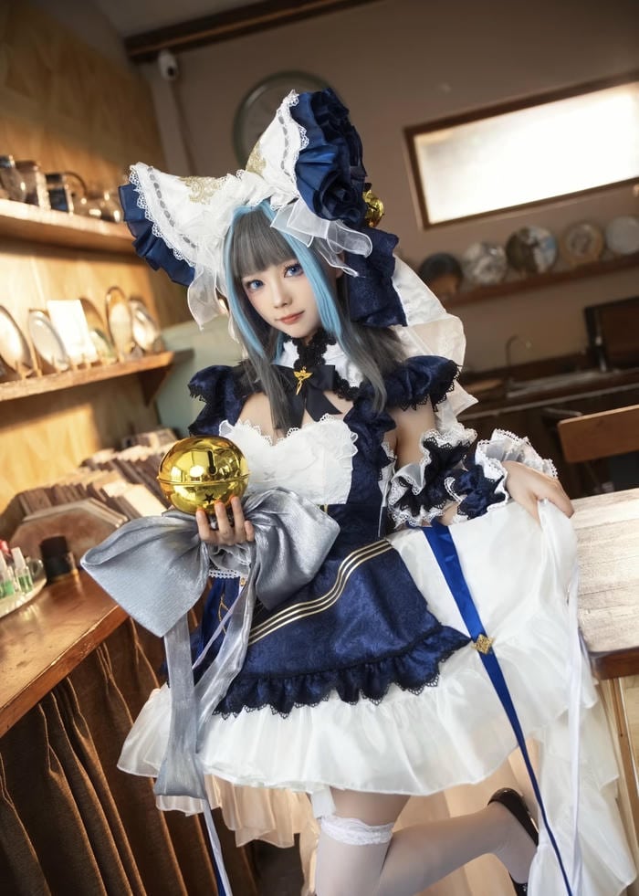 bộ ảnh cosplay hầu gái xinh xắn