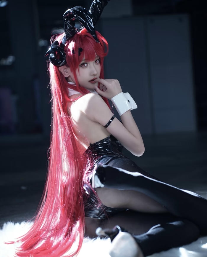 cosplay anime nữ thần sắc ngọt ngào