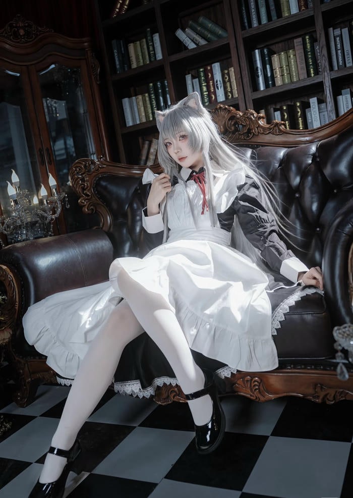 cosplay hầu gái dễ thương