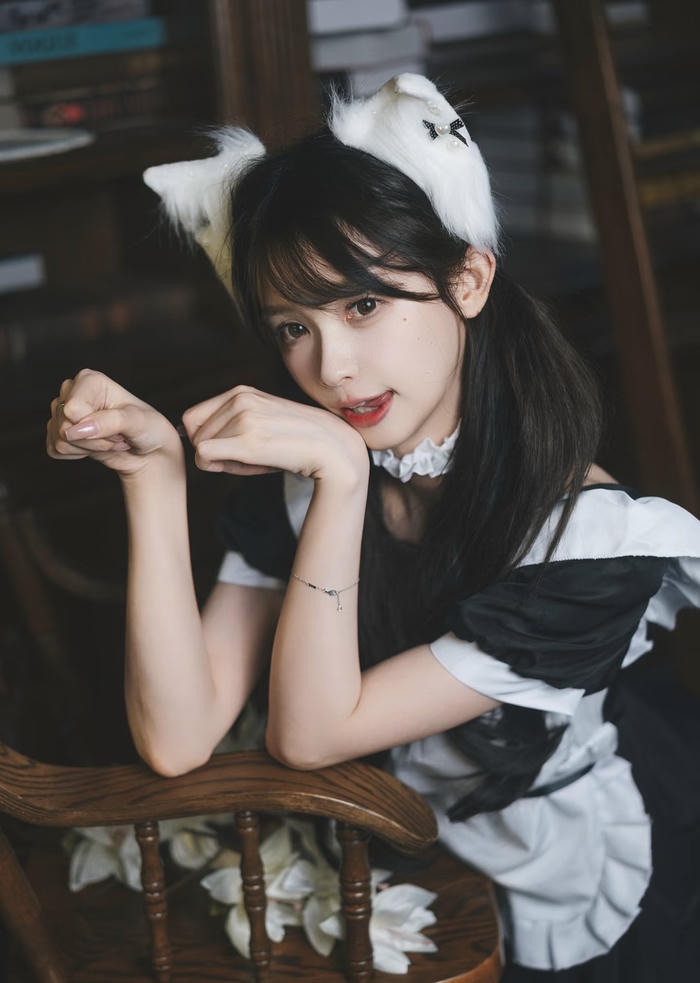 cosplay maid anime nữ mèo con dễ thương