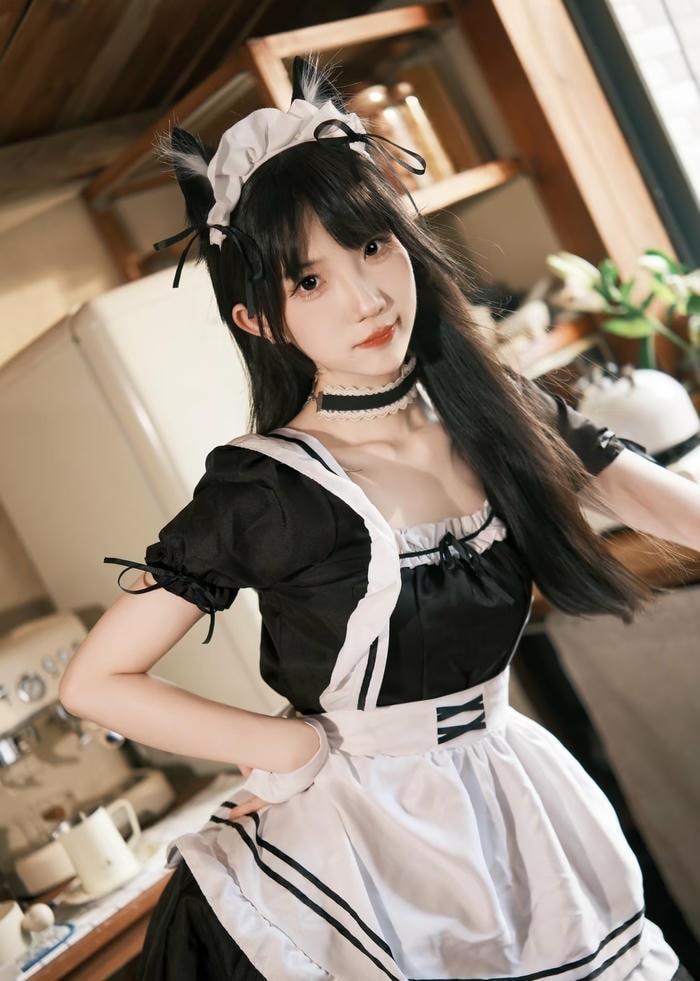 cosplay maid girl ngầu dễ thương