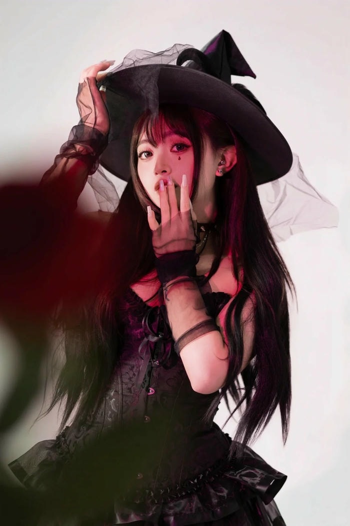 cosplay phù thủy nghệ thuật