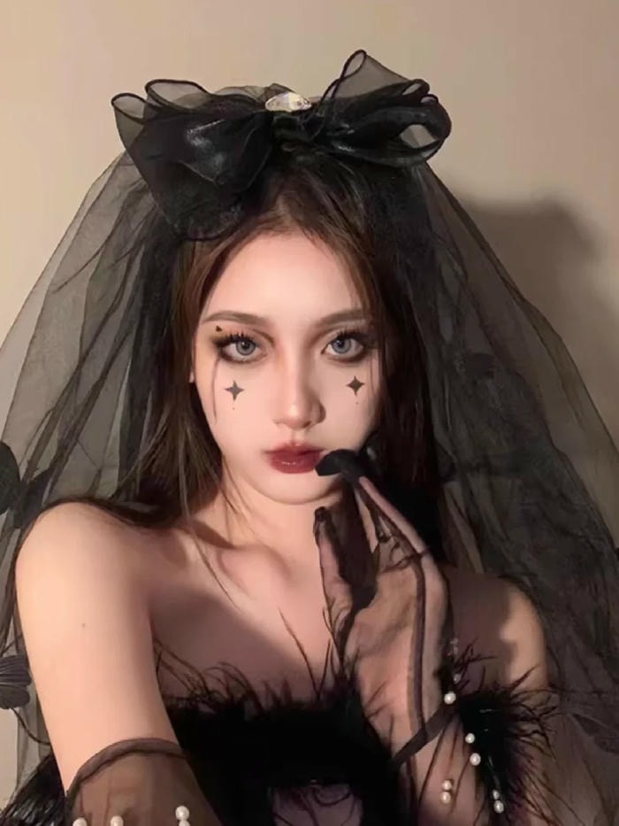 cosplay phù thủy nữ