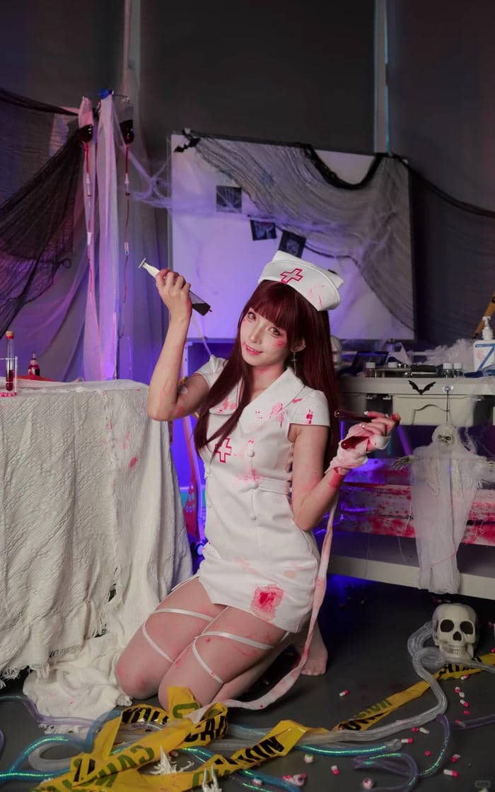 cosplay y tá phong cách dễ thương