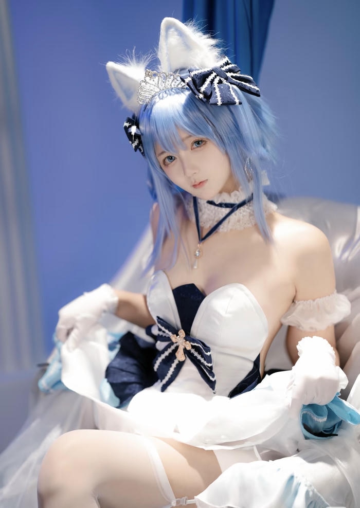 gái xinh cosplay maid