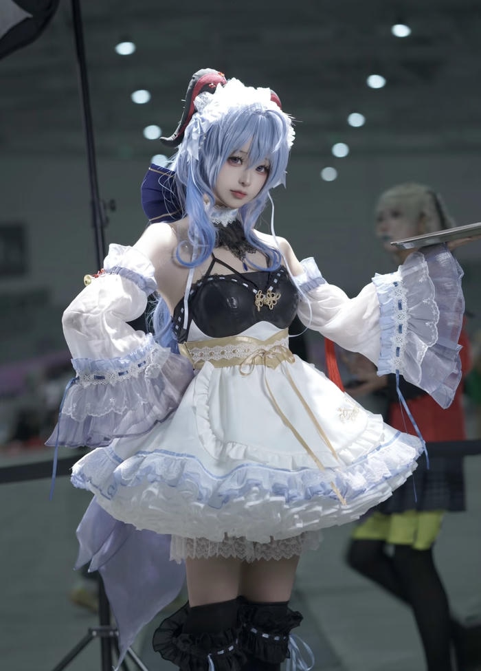 hình ảnh hầu gái cosplay đáng yêu