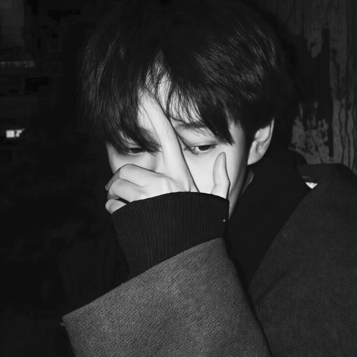 hình avatar trắng đen deep