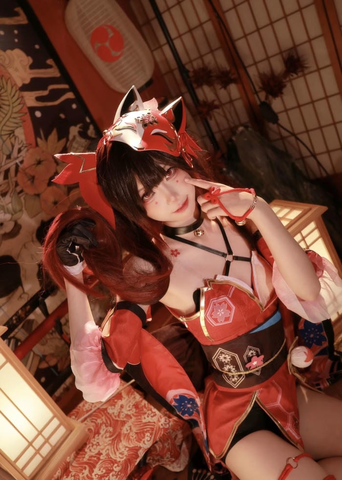 hình cosplay anime nữ thần thái sang trọng