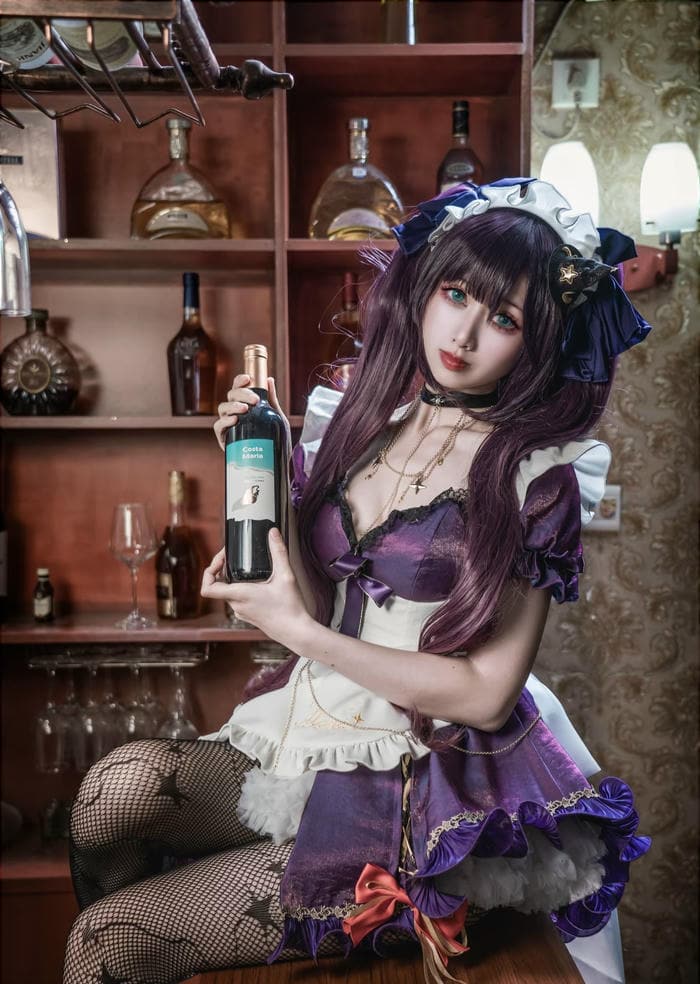 hình cosplay hầu gái