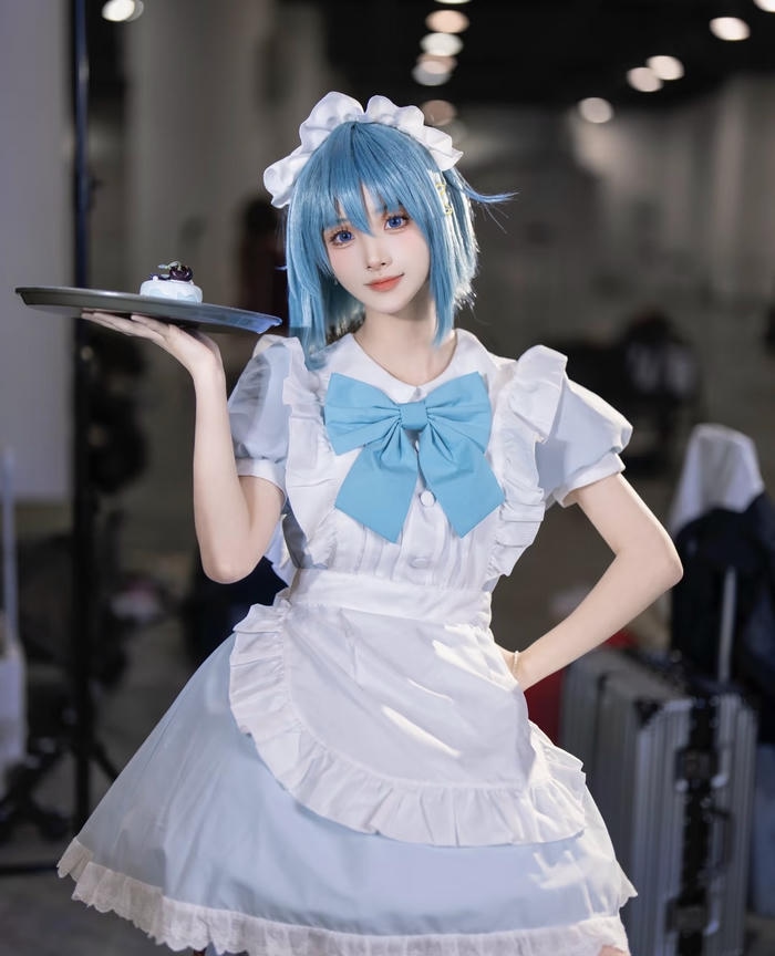 phong cách maid cosplay anime