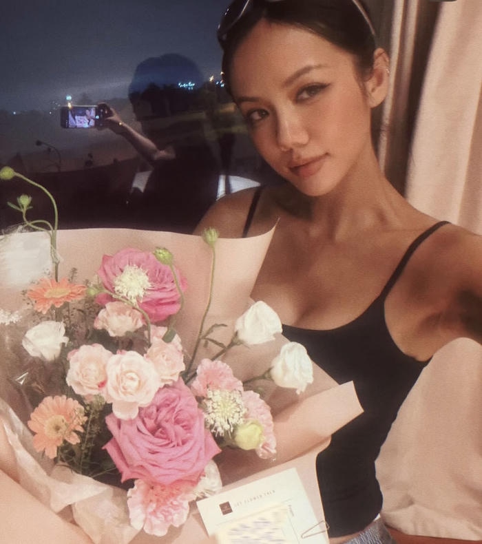 hình ảnh phương ly sexy nhìn là yêu