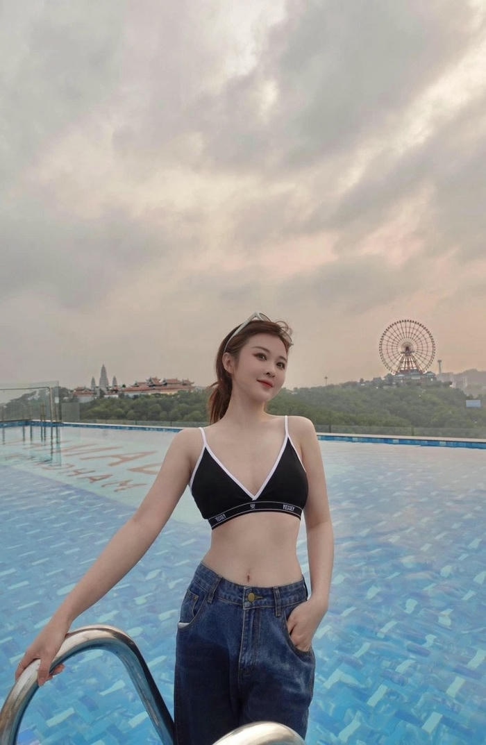 hình ảnh ribi sachi sexy tổng thể quyến rũ