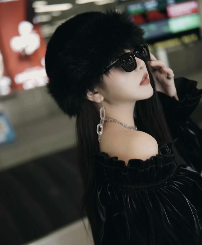 ảnh reency ngô sexy dáng quyến rũ