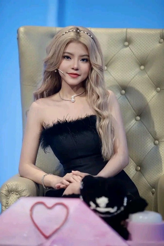 ảnh reency ngô sexy dịu dàng tự nhiên