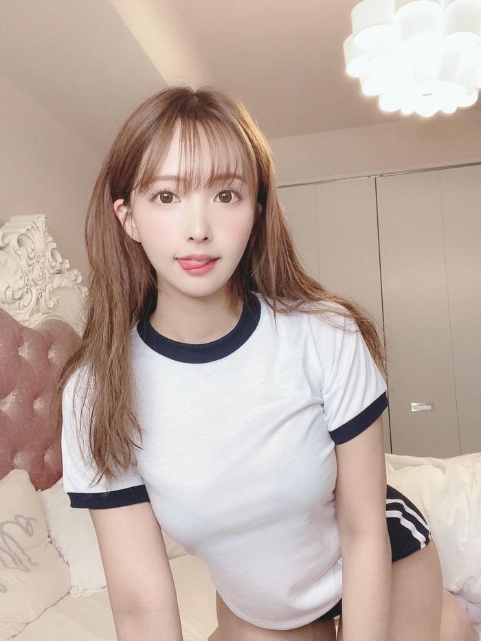 ảnh yua mikami sexy trẻ trung