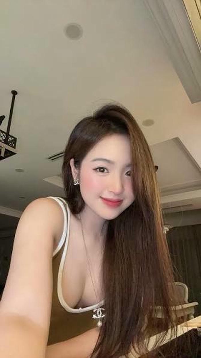 hình ảnh lê phương anh sexy nữ tính