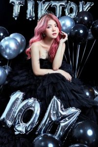 hình ảnh reency ngô sexy cá tính