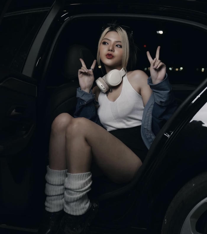 hình ảnh reency ngô sexy sinh động đẹp