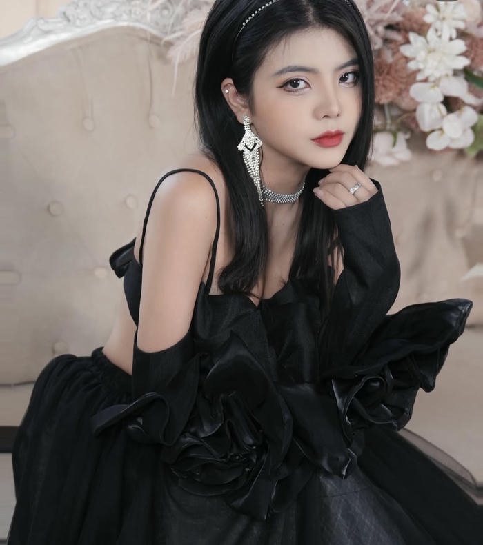 hình ảnh reency ngô sexy tổng thể cực mê