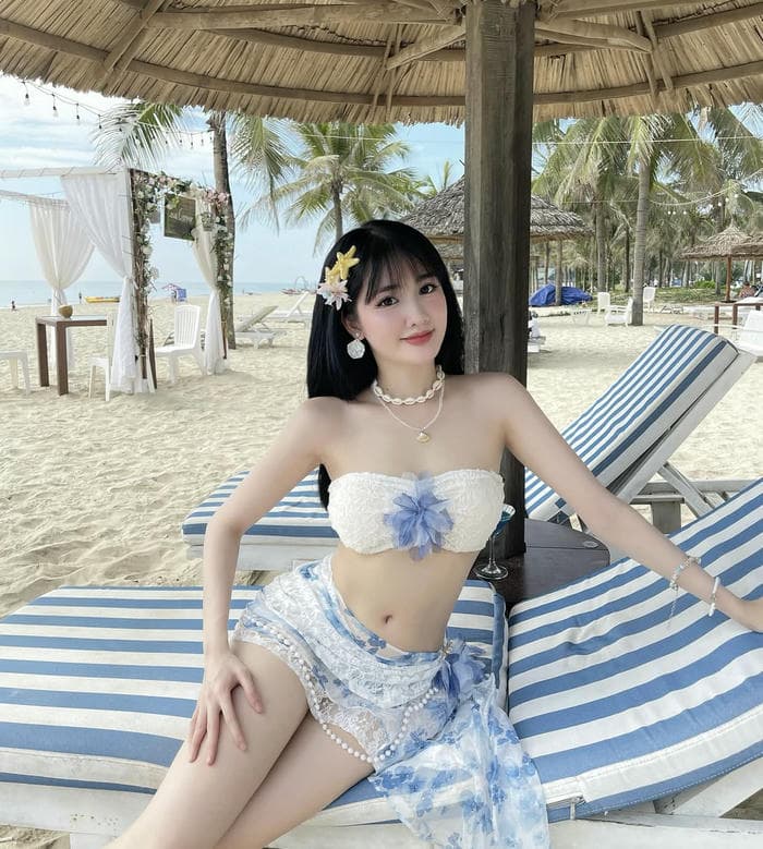 hình ảnh vũ thị khánh huyền bikini đẹp