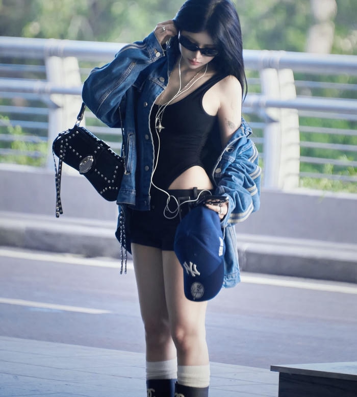 hình ciin bùi thảo ly sexy dịu dàng