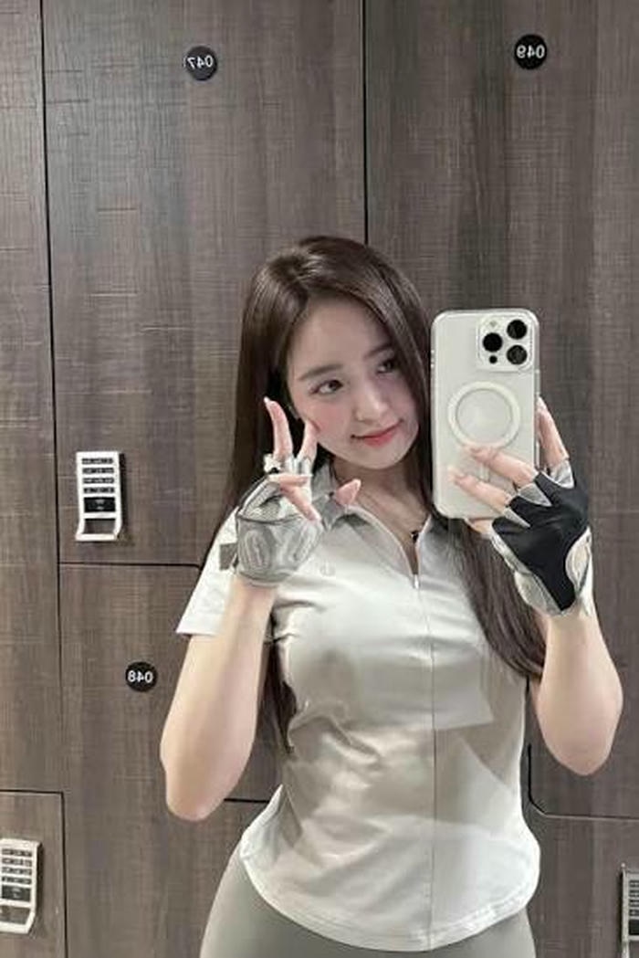 hình lê phương anh sexy dịu dàng